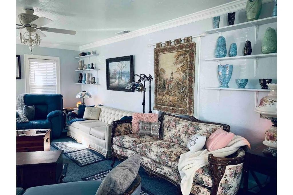 CaroleBelle Cottage-sleeps 8+hot tub/grills/firepit Lawton Eksteriør bilde