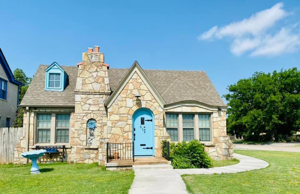 CaroleBelle Cottage-sleeps 8+hot tub/grills/firepit Lawton Eksteriør bilde