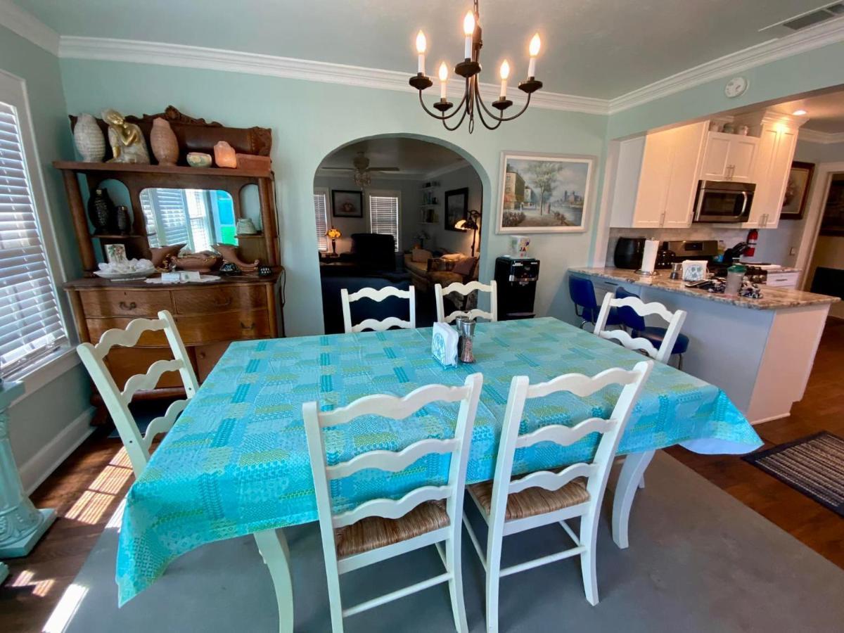 CaroleBelle Cottage-sleeps 8+hot tub/grills/firepit Lawton Eksteriør bilde