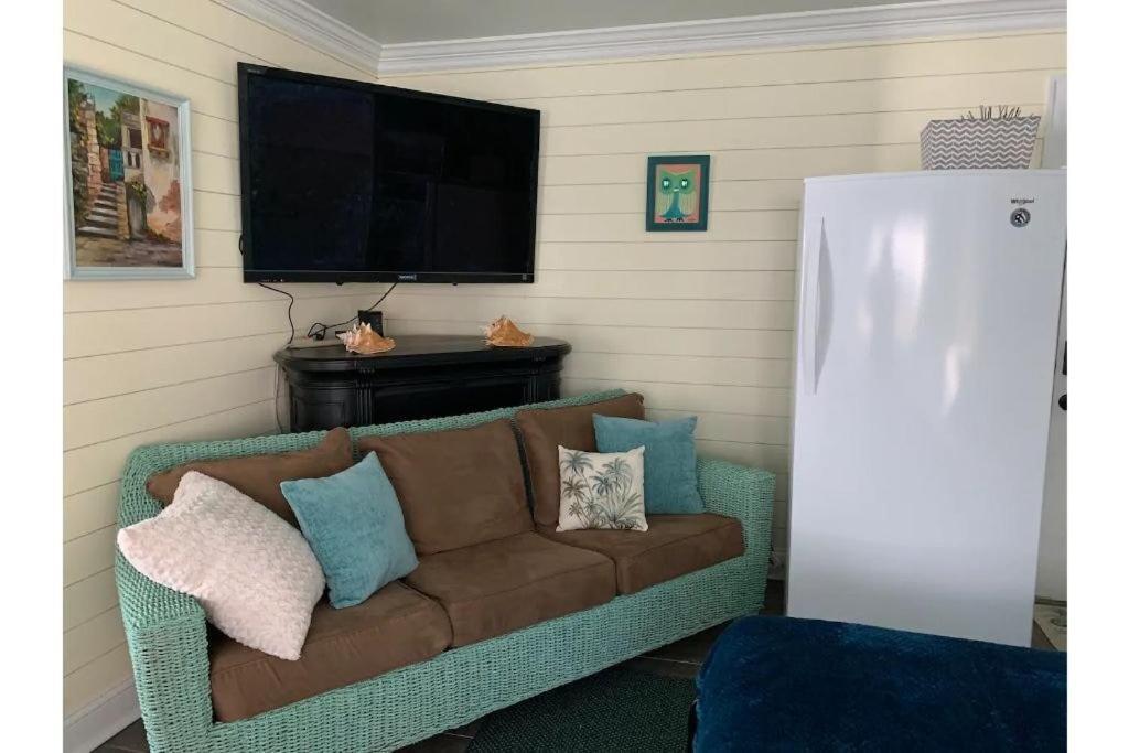 CaroleBelle Cottage-sleeps 8+hot tub/grills/firepit Lawton Eksteriør bilde