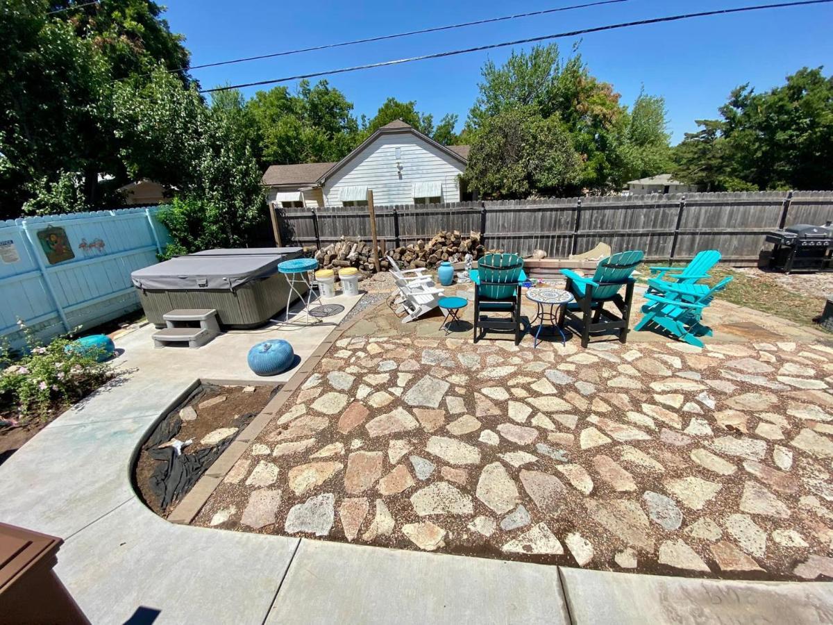 CaroleBelle Cottage-sleeps 8+hot tub/grills/firepit Lawton Eksteriør bilde